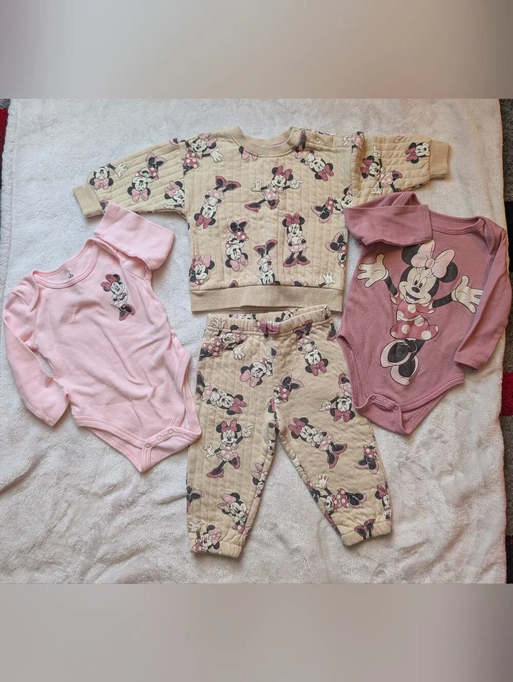 Disney Baby Minnie Mouse 4pc Outfit Set Girls 12M Pink Sweatshirt Pants Bodysuit